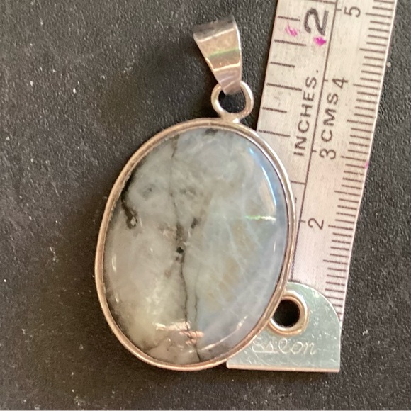 Large Oval Labradorite Sterling  Pendant Protection - Picture 6 of 6